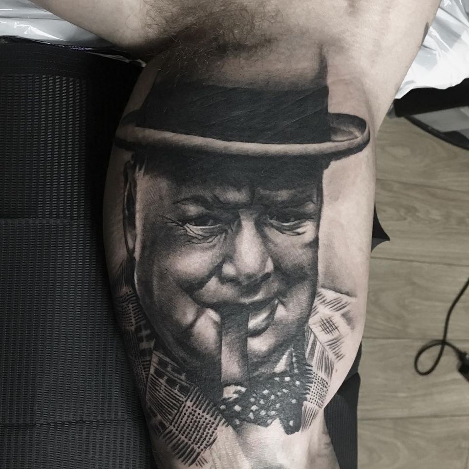 Tatuaż wykonany przez Dawida Auguścika.